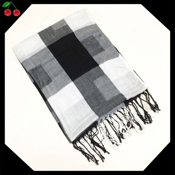 🍒1 LEFT classic 🧣 scarf plaid black white print - Picture 3 of 7